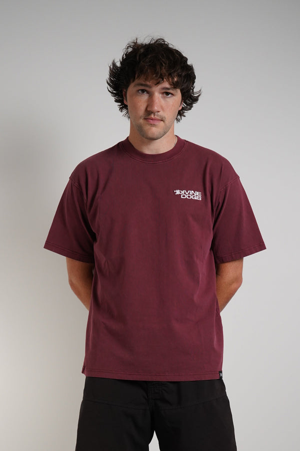 Divine Dogs Tシャツ